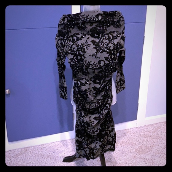 3/$25👗Beautiful black lace off the shoulder dress - Picture 1 of 7